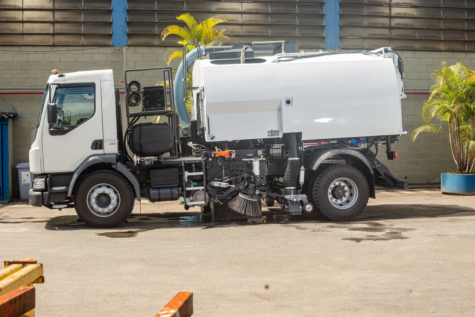 Página de produto: Varredeira Limpeza Urbana